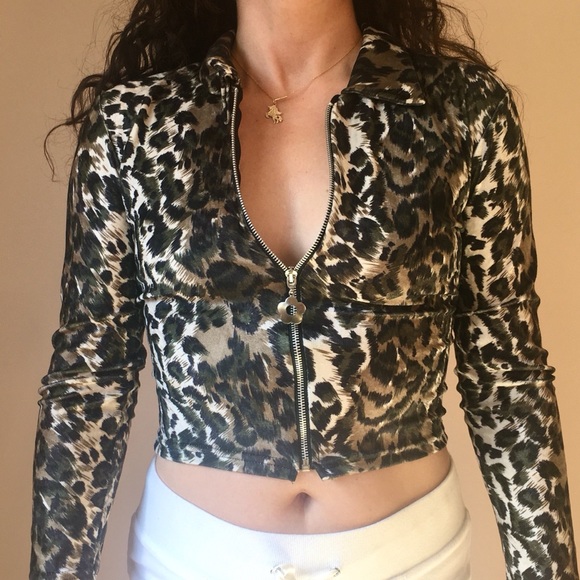 🐾 Leopard Disco Top 🐾 - Picture 8 of 8